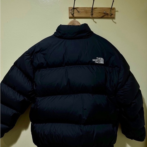 North Face Puffer 700 tried on size large - Picture 2 of 4